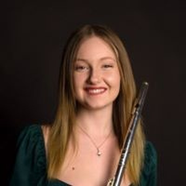 Caroline Russell, flute expert